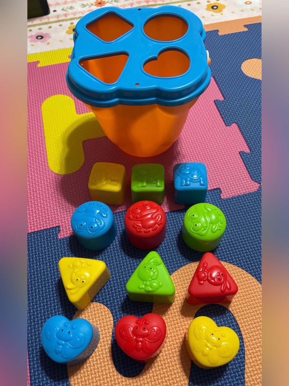 Shapes sorter lot